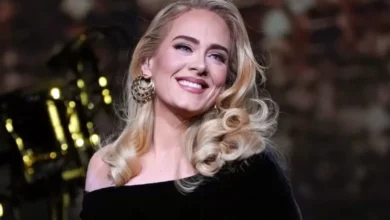 Adele’den Üzücü Haber: Sol Kulağında Kalıcı İşitme Kaybı Yaşadı