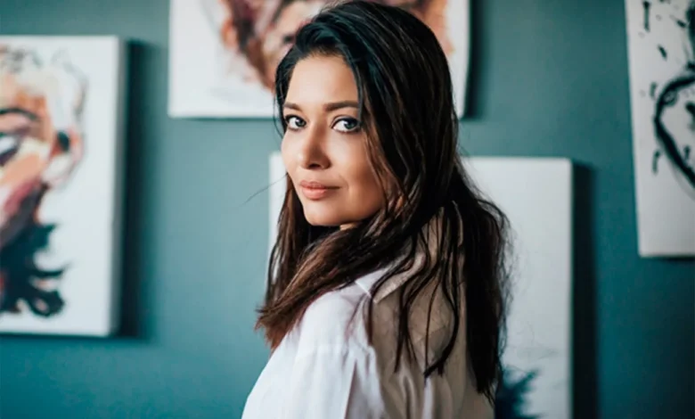 Nurgül Yeşilçay’dan Gençlere Sosyal Medya Mesajı: “Kusur Seviliyor, Kusursuzluk Kolaylaştı”